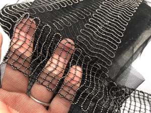 Bånd - med metallic perlebroderi på mesh